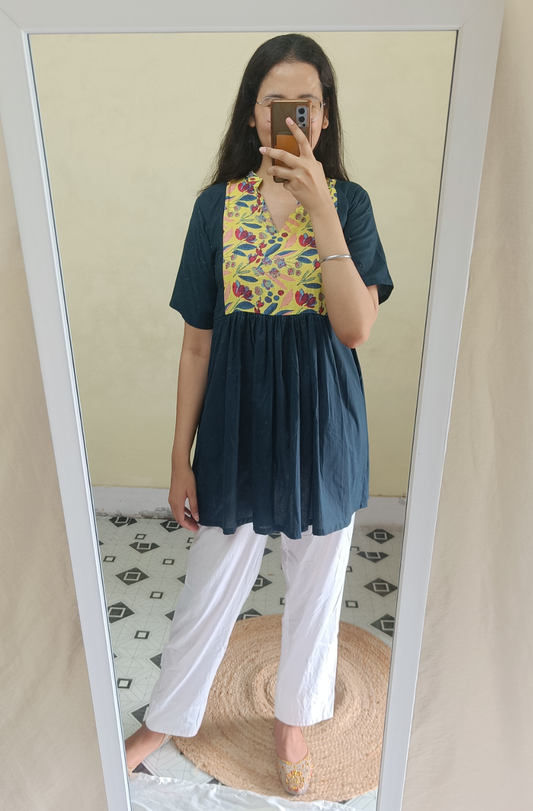 Neela Ambar Short Kurta