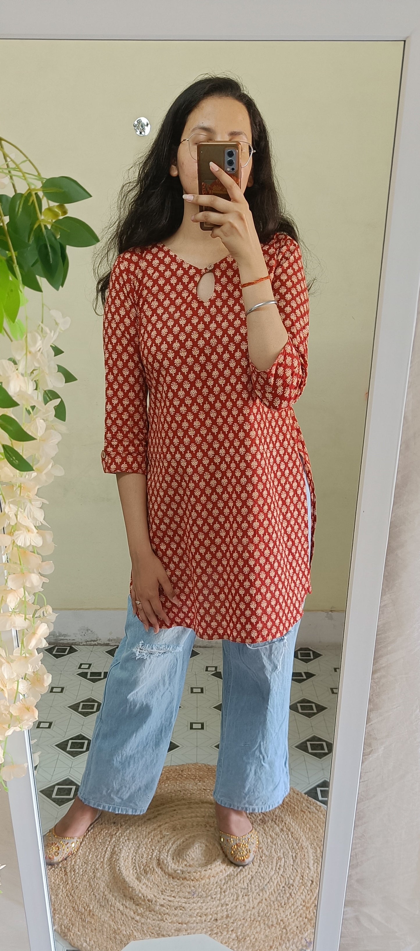 Laal Patti Short Kurta